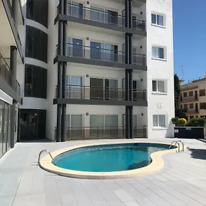 https://apartamentos-ar-melrose-place.topcostabravahotels.com